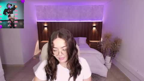 Emmy Walker online show from 03/12/25, 11:09