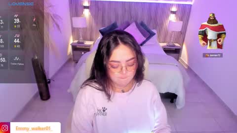 Emmy Walker online show from 10/03/25, 11:07