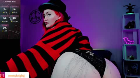 Emmy Bright     50  online show from 01/11/25, 01:27