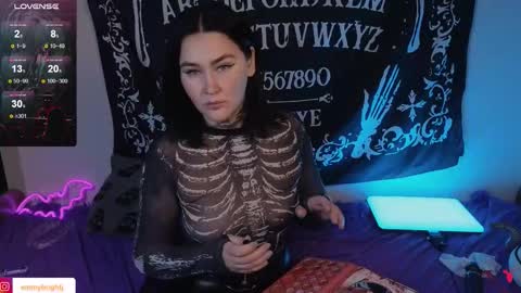 Emmy Bright     50  online show from 10/02/25, 01:34