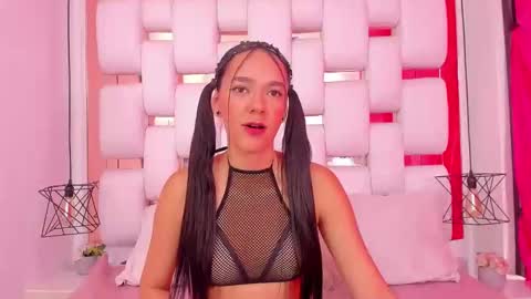 Snapshot of emmycruzz chatting on 11/25/25, 07:25 emmy online show from 11/25/25, 07:25