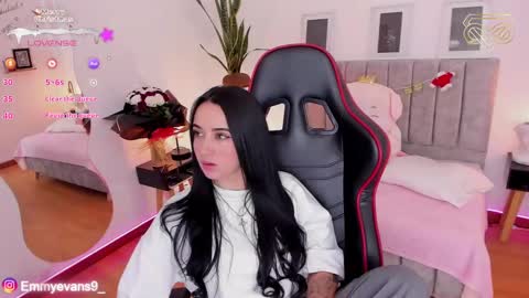 Emmy Evans  online show from 12/09/24, 08:54