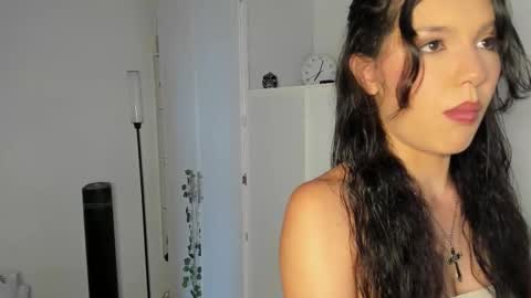 Emperatriz online show from 12/05/25, 04:47