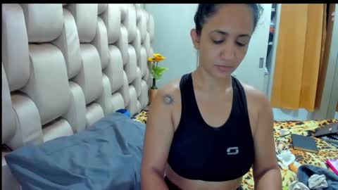 Snapshot of emperatriztapia chatting on 02/04/25, 04:59 emperatriztapia online show from 02/04/25, 04:59