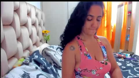 Snapshot of emperatriztapia chatting on 03/02/25, 09:32 emperatriztapia online show from 03/02/25, 09:32