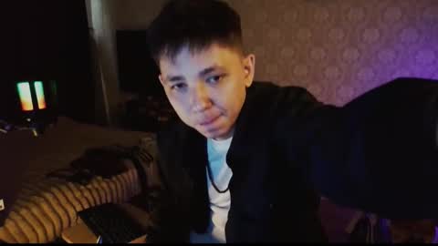 Snapshot of emveeboy96 chatting on 03/29/26, 06:57 emveeboy96 online show from 03/29/26, 06:57