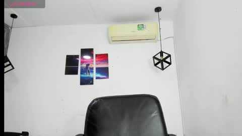 Snapshot of emy_0 chatting on 12/09/24, 07:50 Emy online show from 12/09/24, 07:50