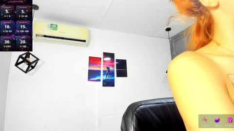 Snapshot of emy_0 chatting on 12/27/24, 03:09 Emy online show from 12/27/24, 03:09