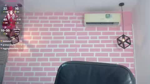 Snapshot of emy_0 chatting on 01/18/25, 06:24 Emy online show from 01/18/25, 06:24