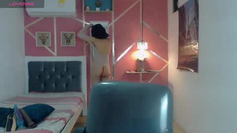 Snapshot of emy_0 chatting on 03/06/25, 03:24 Emy online show from 03/06/25, 03:24