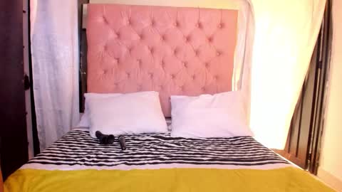 Emy New profile my other account was suspended follow me online show from 12/03/25, 06:39