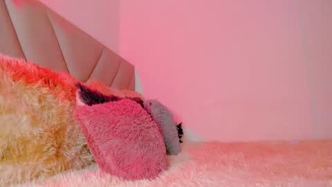 Snapshot of emy_colee chatting on 12/20/24, 01:11 Emy online show from 12/20/24, 01:11