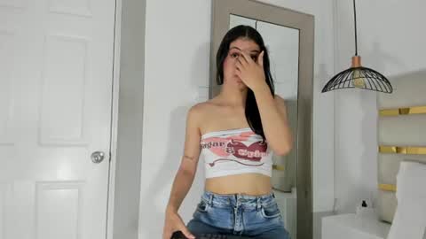 EMY FERRER online show from 07/11/26, 04:32