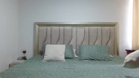 Snapshot of emyiirose chatting on 02/22/26, 09:13 ig carolinagm 1 online show from 02/22/26, 09:13