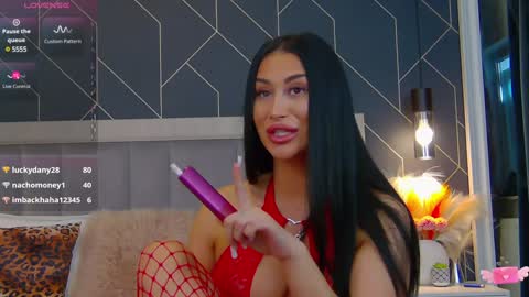 Snapshot of emylaveau chatting on 02/04/25, 06:46 Emy online show from 02/04/25, 06:46