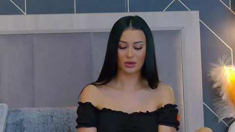  Emy  online show from 02/12/26, 06:52