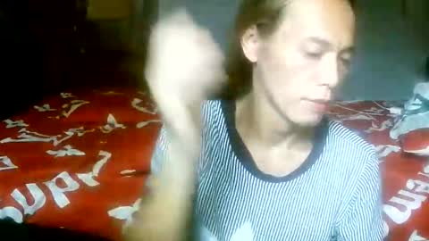 CHUN LY online show from 05/15/26, 01:56