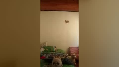 Snapshot of encantorosa chatting on 06/19/26, 07:06 encantorosa online show from 06/19/26, 07:06