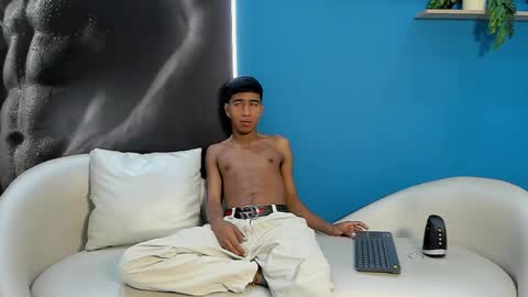 Snapshot of ender_h0t chatting on 02/05/26, 02:54 Ender online show from 02/05/26, 02:54