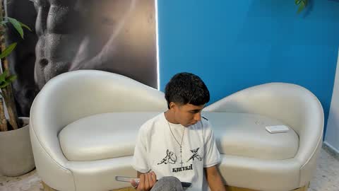 Snapshot of ender_h0t chatting on 02/14/26, 02:03 Ender online show from 02/14/26, 02:03