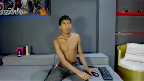 Snapshot of ender_h0tt chatting on 07/02/26, 08:59 Ender online show from 07/02/26, 08:59