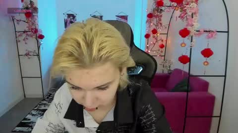 endlessdreamm online show from 05/05/26, 07:27
