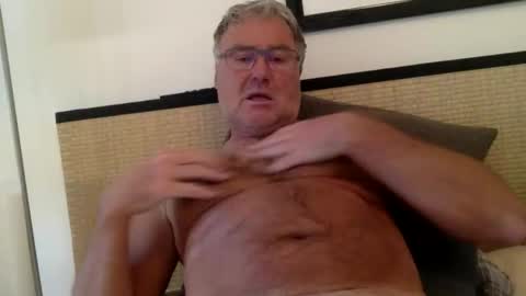 Snapshot of endurado chatting on 10/11/25, 07:51 endurado online show from 10/11/25, 07:51