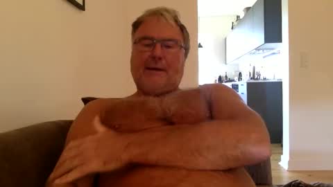 Snapshot of endurado chatting on 10/13/25, 11:10 endurado online show from 10/13/25, 11:10