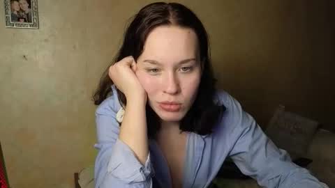 Missis And Mister Fox online show from 12/20/25, 10:39