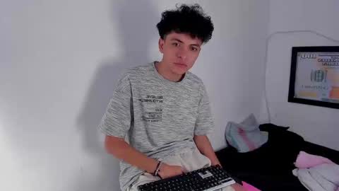 Salo online show from 03/20/26, 03:39