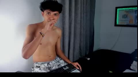 Salo online show from 04/15/26, 07:58