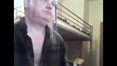 englishguysurrey online show from 02/09/26, 06:50