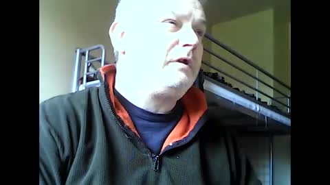 Snapshot of englishguysurrey chatting on 03/13/26, 10:44 englishguysurrey online show from 03/13/26, 10:44