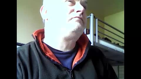 Snapshot of englishguysurrey chatting on 05/10/26, 08:41 englishguysurrey online show from 05/10/26, 08:41