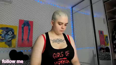 Snapshot of enigmastella chatting on 12/14/25, 11:37 enigmastella online show from 12/14/25, 11:37