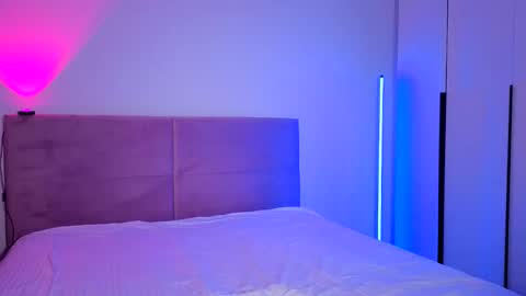 enjoyeverymoment_ online show from 12/16/25, 07:19