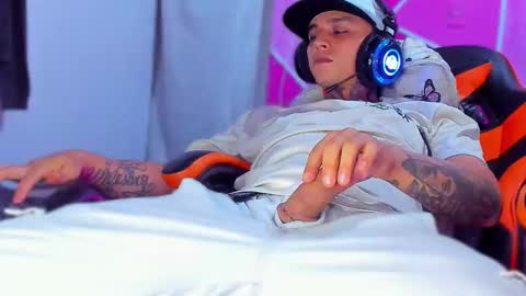 enjoymycock99 online show from 03/20/26, 04:50