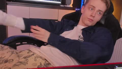 Enker online show from 12/27/24, 12:18