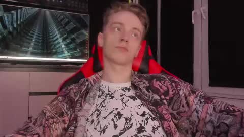 Enker online show from 10/26/25, 01:22