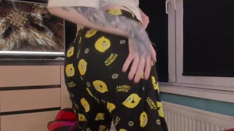 Enker online show from 04/10/26, 05:28