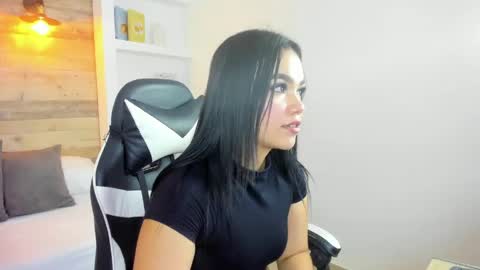 E N M A online show from 04/23/26, 01:24