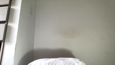 Snapshot of enmascara2 chatting on 01/10/25, 07:54 enmascara2 online show from 01/10/25, 07:54