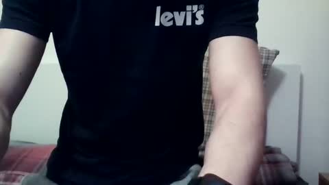 Snapshot of enoch98 chatting on 02/26/25, 04:24 enoch98 online show from 02/26/25, 04:24