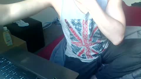 Snapshot of enoch98 chatting on 03/05/25, 09:27 enoch98 online show from 03/05/25, 09:27