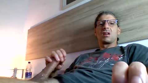 Snapshot of enri222 chatting on 10/24/25, 10:50 rineking online show from 10/24/25, 10:50