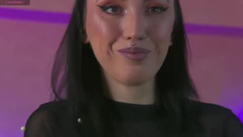 enyahazell online show from 12/15/25, 06:56