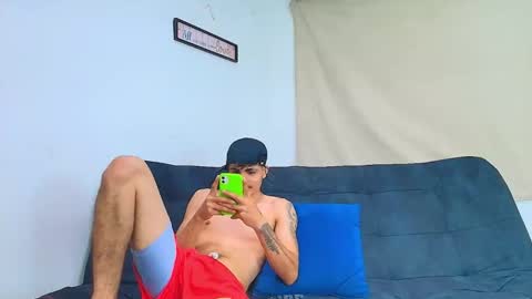 enyel_100 online show from 04/10/26, 04:17