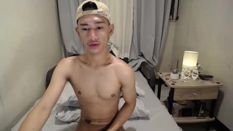 Snapshot of enzinoxx2024 chatting on 11/17/25, 10:43 enzo online show from 11/17/25, 10:43