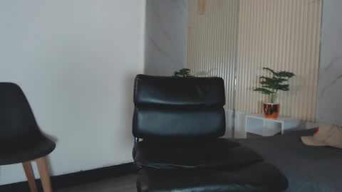 enzo_steel online show from 09/12/25, 02:22