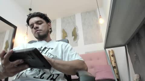    online show from 01/11/26, 03:33